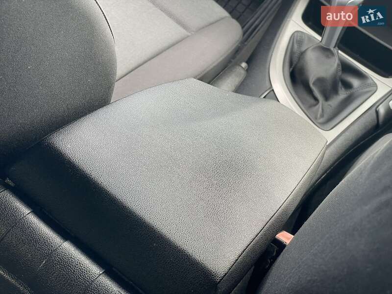 Хэтчбек BMW 1 Series 2006 в Мукачево