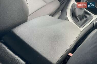 Хэтчбек BMW 1 Series 2006 в 
