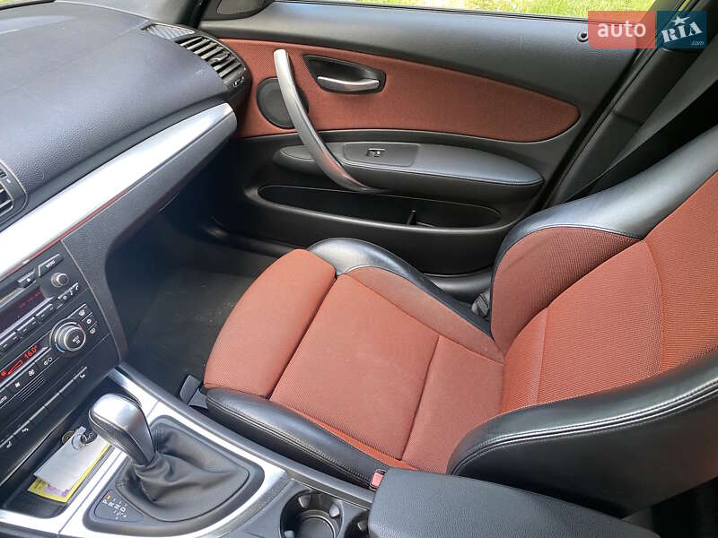 Хэтчбек BMW 1 Series 2007 в Луцке