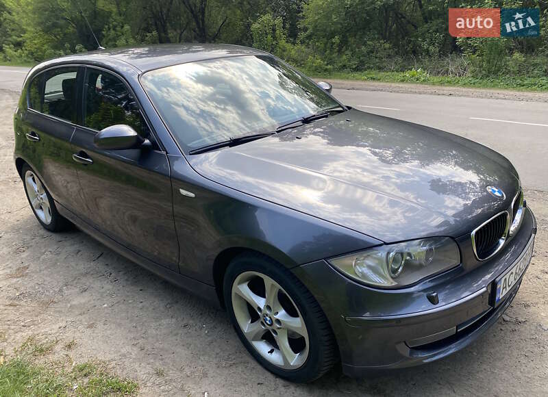 Хэтчбек BMW 1 Series 2007 в Луцке