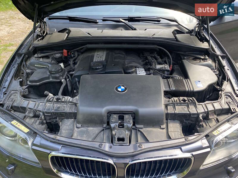Хэтчбек BMW 1 Series 2007 в Луцке