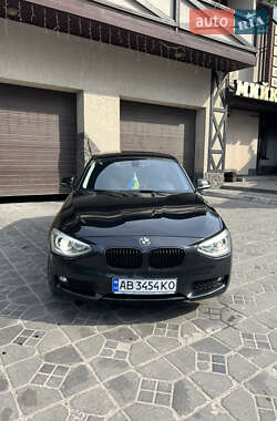 Хэтчбек BMW 1 Series 2012 в 