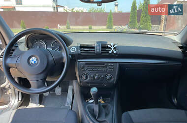 Хетчбек BMW 1 Series 2005 в 