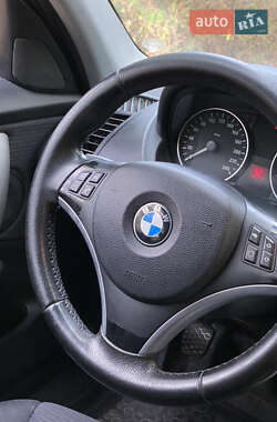 Хетчбек BMW 1 Series 2008 в 