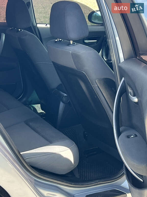 Хетчбек BMW 1 Series 2005 в Рівному