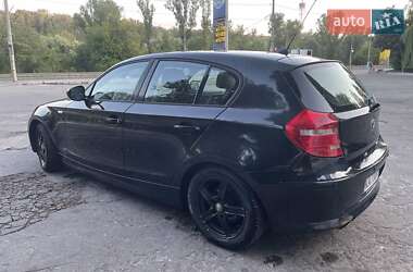 Хэтчбек BMW 1 Series 2010 в 