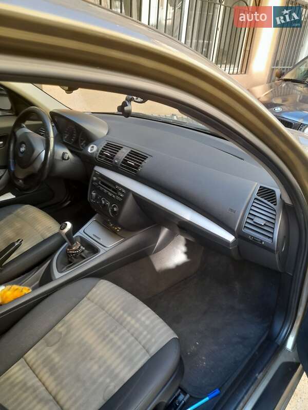Хэтчбек BMW 1 Series 2006 в Одессе фото 9 Хэтчбек BMW 1 Series 2006 в Одессе