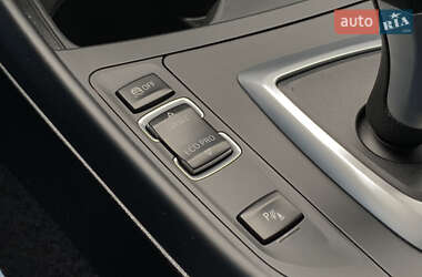 Хетчбек BMW 1 Series 2013 в 