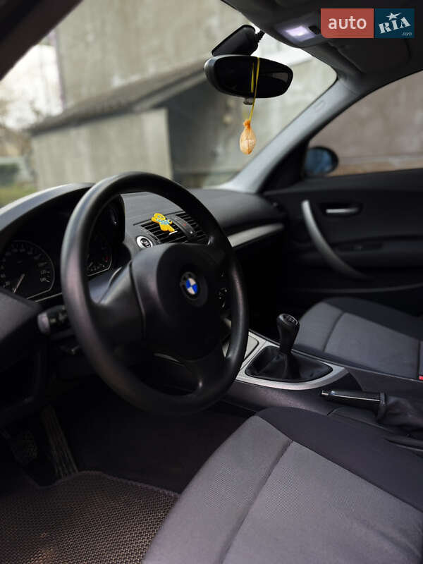 Хетчбек BMW 1 Series 2006 в Косові
