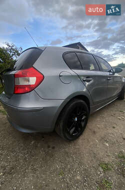 Хэтчбек BMW 1 Series 2005 в 