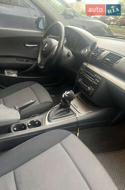 Хэтчбек BMW 1 Series 2005 в 