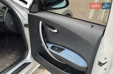 Хэтчбек BMW 1 Series 2004 в 