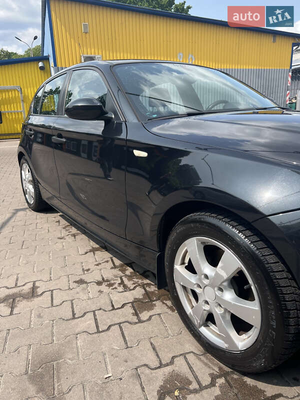 Хэтчбек BMW 1 Series 2005 в Житомире фото 5 Хэтчбек BMW 1 Series 2005 в Житомире