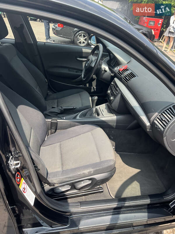 Хэтчбек BMW 1 Series 2005 в Житомире фото 10 Хэтчбек BMW 1 Series 2005 в Житомире