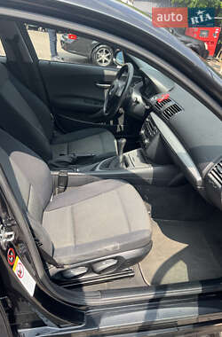 Хетчбек BMW 1 Series 2005 в 