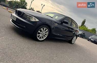 Хэтчбек BMW 1 Series 2007 в Виннице