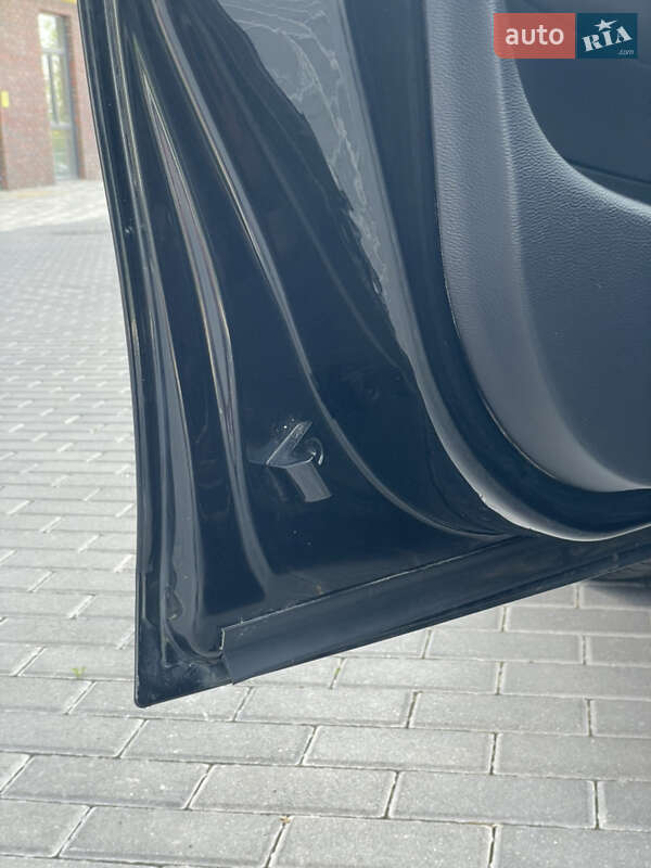 Хетчбек BMW 1 Series 2009 в Полтаві