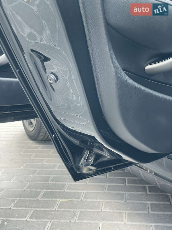 Хетчбек BMW 1 Series 2009 в Полтаві