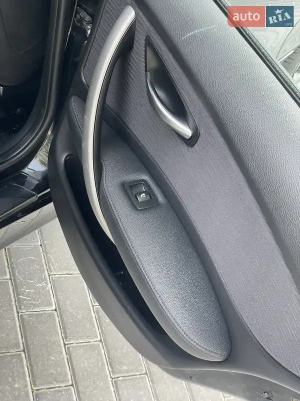 BMW 1 Series 2009 VIN WBAUH31010E402488 фото оголошення 29 з 70