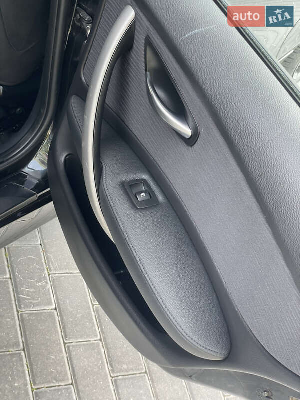 Хетчбек BMW 1 Series 2009 в Полтаві