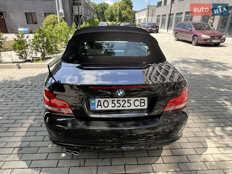 Кабриолет BMW 1 Series 2011 в Ужгороде