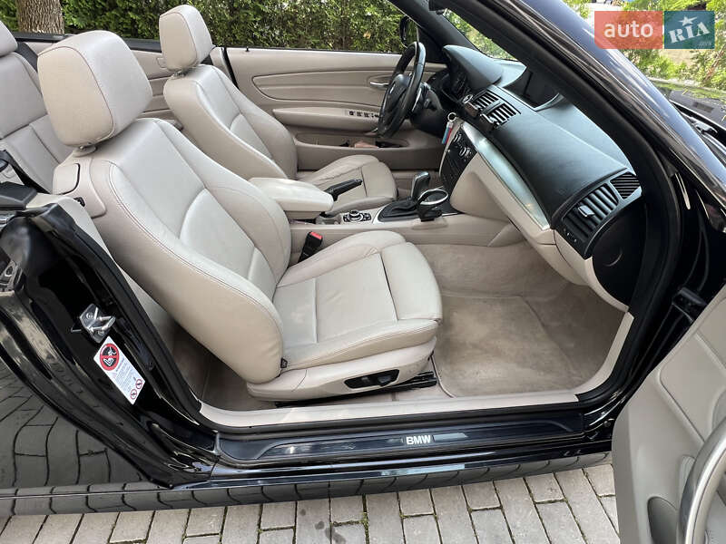 Кабриолет BMW 1 Series 2011 в Ужгороде