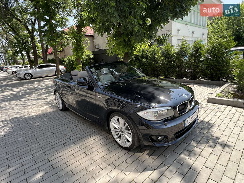 Кабриолет BMW 1 Series 2011 в Ужгороде