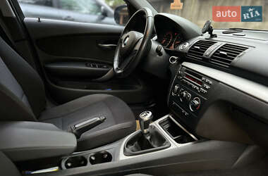 Хетчбек BMW 1 Series 2009 в 