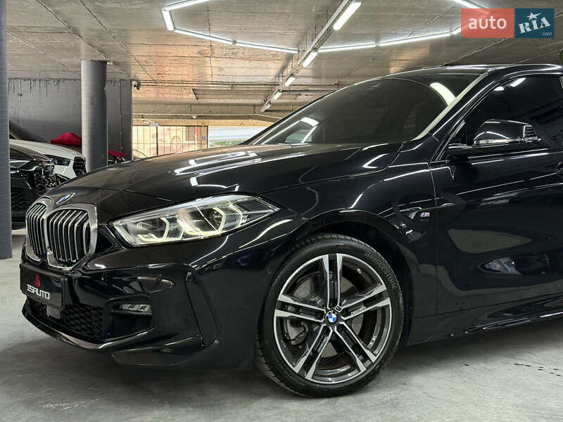 Хетчбек BMW 1 Series 2023 в Одесі