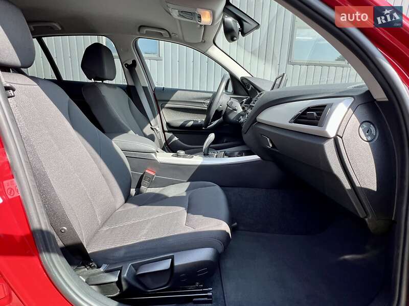 Хэтчбек BMW 1 Series 2017 в Киеве