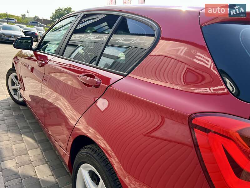 Хэтчбек BMW 1 Series 2017 в Киеве