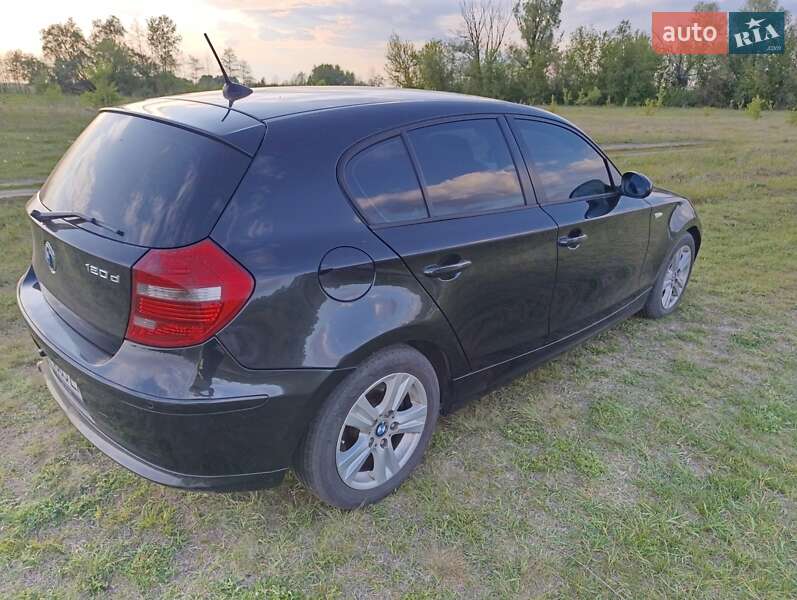 Хетчбек BMW 1 Series 2007 в Сосницях