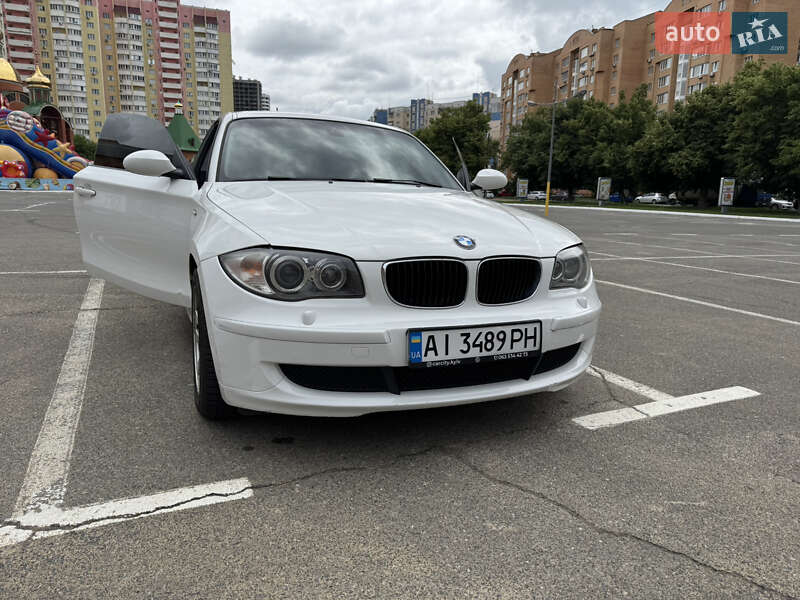 Купе BMW 1 Series 2008 в Броварах