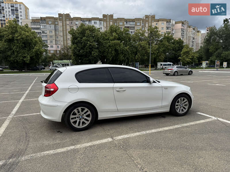 Купе BMW 1 Series 2008 в Броварах