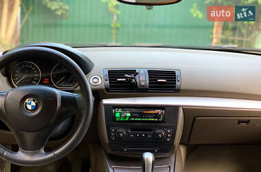 Хэтчбек BMW 1 Series 2005 в 