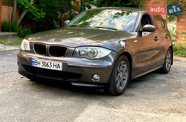 Хэтчбек BMW 1 Series 2005 в 