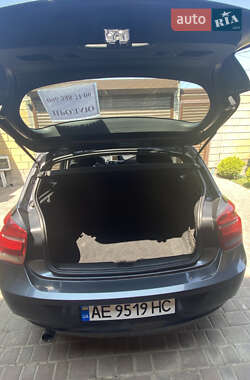 Хэтчбек BMW 1 Series 2012 в 