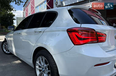 Хетчбек BMW 1 Series 2018 в 