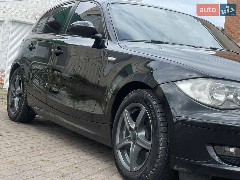 Хетчбек BMW 1 Series 2008 в Львові