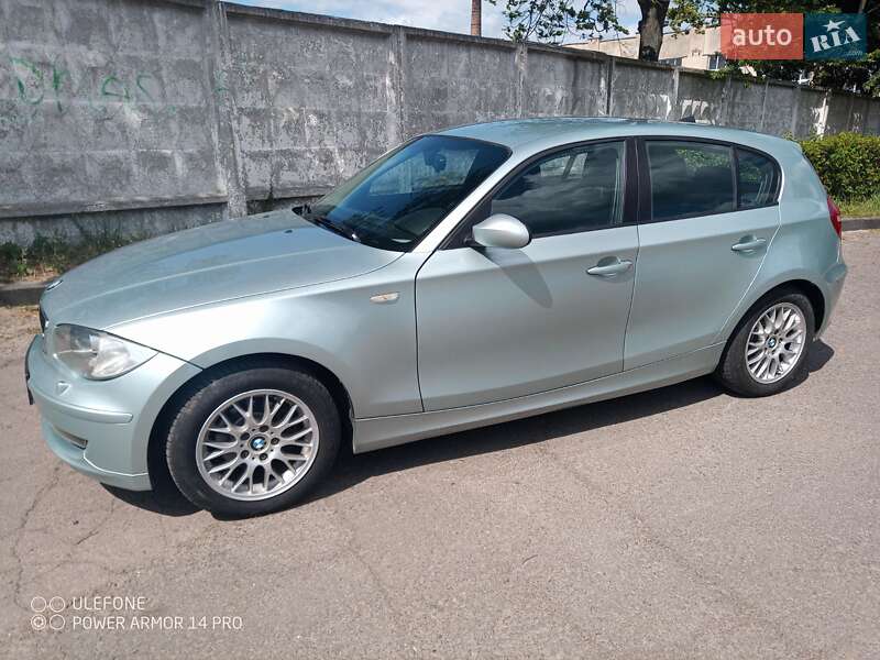 Хетчбек BMW 1 Series 2008 в Костопілі фото 2 Хетчбек BMW 1 Series 2008 в Костопілі