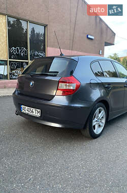 Хетчбек BMW 1 Series 2005 в 