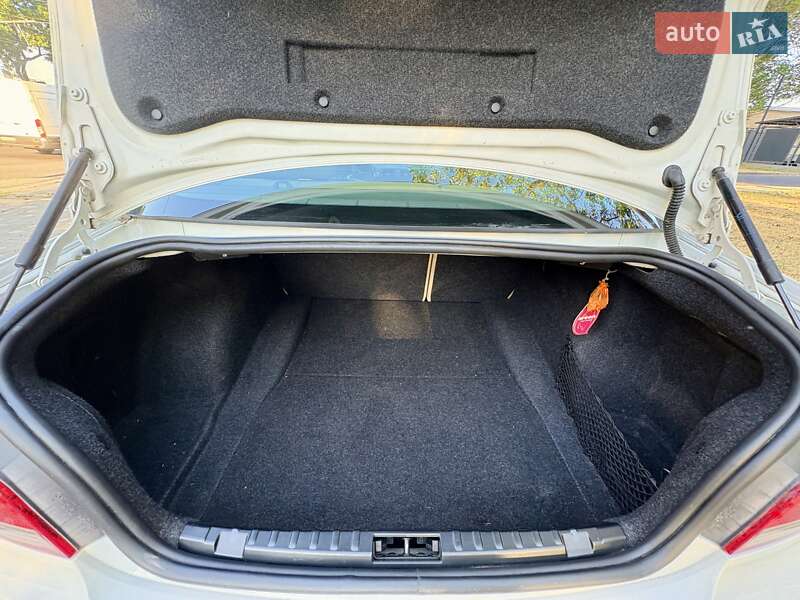 Купе BMW 1 Series 2011 в Одесі