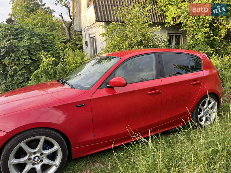 Хетчбек BMW 1 Series 2004 в Вінниці