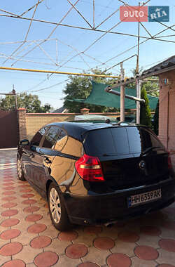 Хэтчбек BMW 1 Series 2007 в 