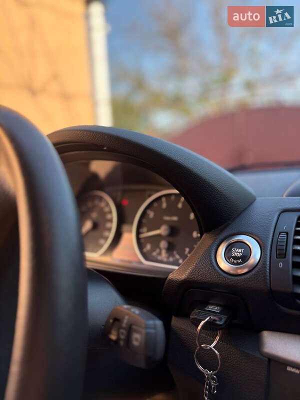 Хэтчбек BMW 1 Series 2007 в Одессе