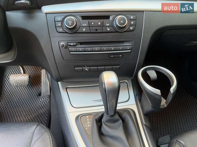 Хэтчбек BMW 1 Series 2011 в Ивано-Франковске