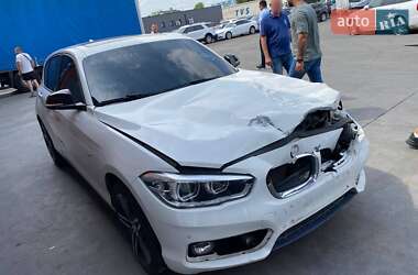 Хэтчбек BMW 1 Series 2016 в Львове