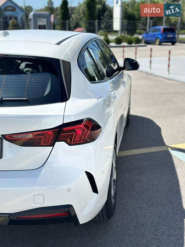 Хэтчбек BMW 1 Series 2024 в Полтаве