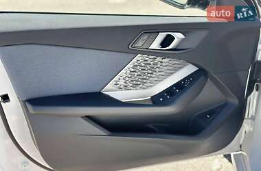Хэтчбек BMW 1 Series 2024 в 
