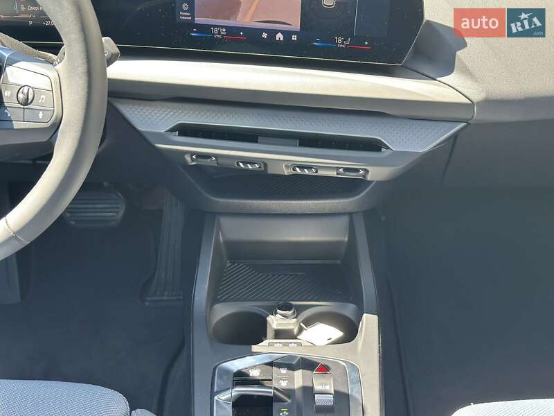 Хэтчбек BMW 1 Series 2024 в Полтаве